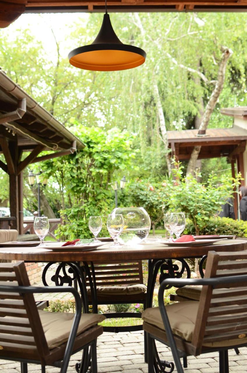 Konak Nestor Bungalows Scopia Exterior foto